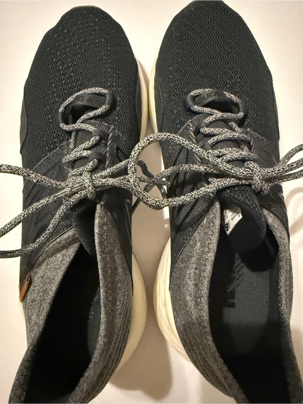 New Balance Fresh Foam Roav V1 Sneakers (Black, 9.5)